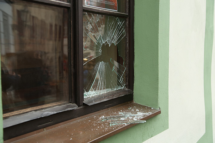A2B Glass are able to board up broken windows while they are being repaired in Arbroath.